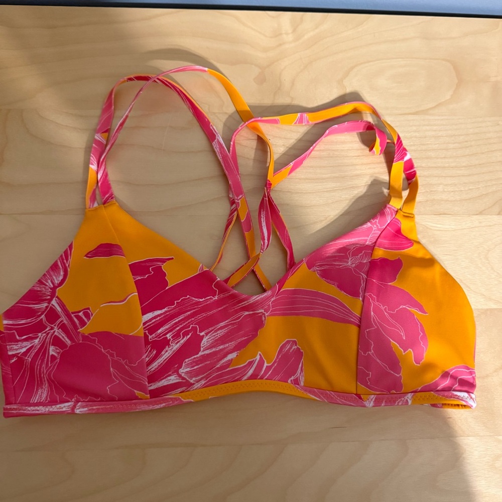 Athleta Swim Kailua South Swell Bikini Top